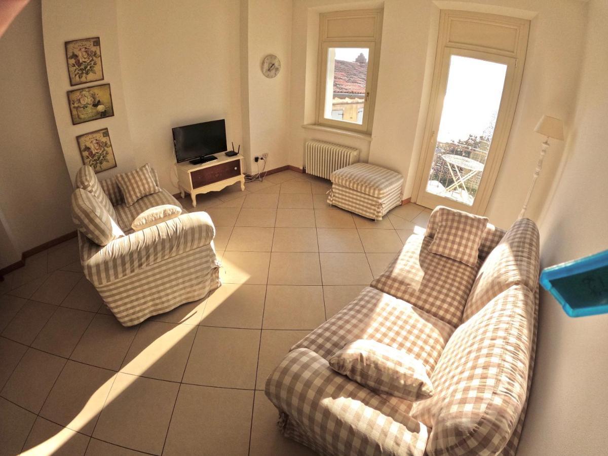 Charmante Apartament Lake Front Malcesine Buitenkant foto